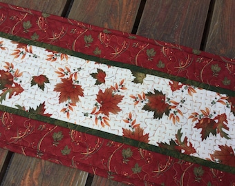 Fall Table Runner, Fall Quilted Table Runner, Autumn Table Runner Quilted, Maple Oak Leaf Table Runner, Brown Orange Table Runner