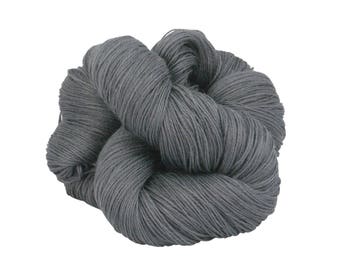 Lace Weight Superwash Merino - La Paloma Colorway