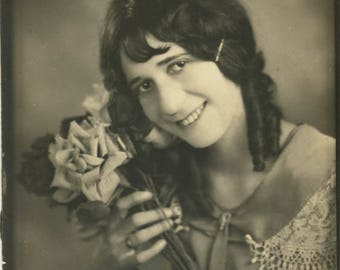 vintage photo 1930 Young Woman Holds Roses Dark Ringlet Hair Proof