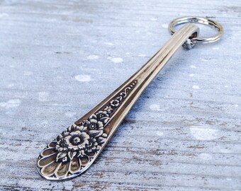Key Ring Handcrafted Vintage Silverplate Spoon Handle Wm Rogers JUBILEE 1950s Upcycled Silverware Floral Flatware