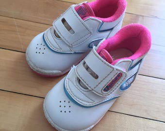 Vintage 1980s Baby Infant Girls Venture Hot Pink White Velcro Sneakers Shoes! Size 3