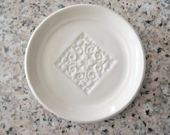 Ring Dish, spoon rest or tea bag holder, glazed in white