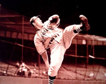 Bob Feller Cleveland Indians Autographed 8X10 Photo JSA/COA