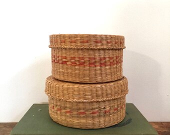 Vintage woven Sweet Grass lidded basket set of 2, 1970s sweet grass basket set