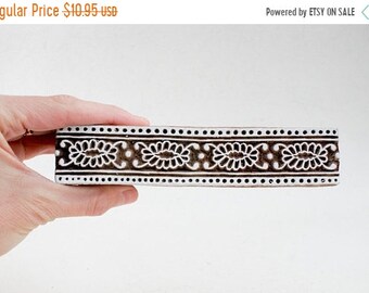 50% off Border Wood Stamp 85