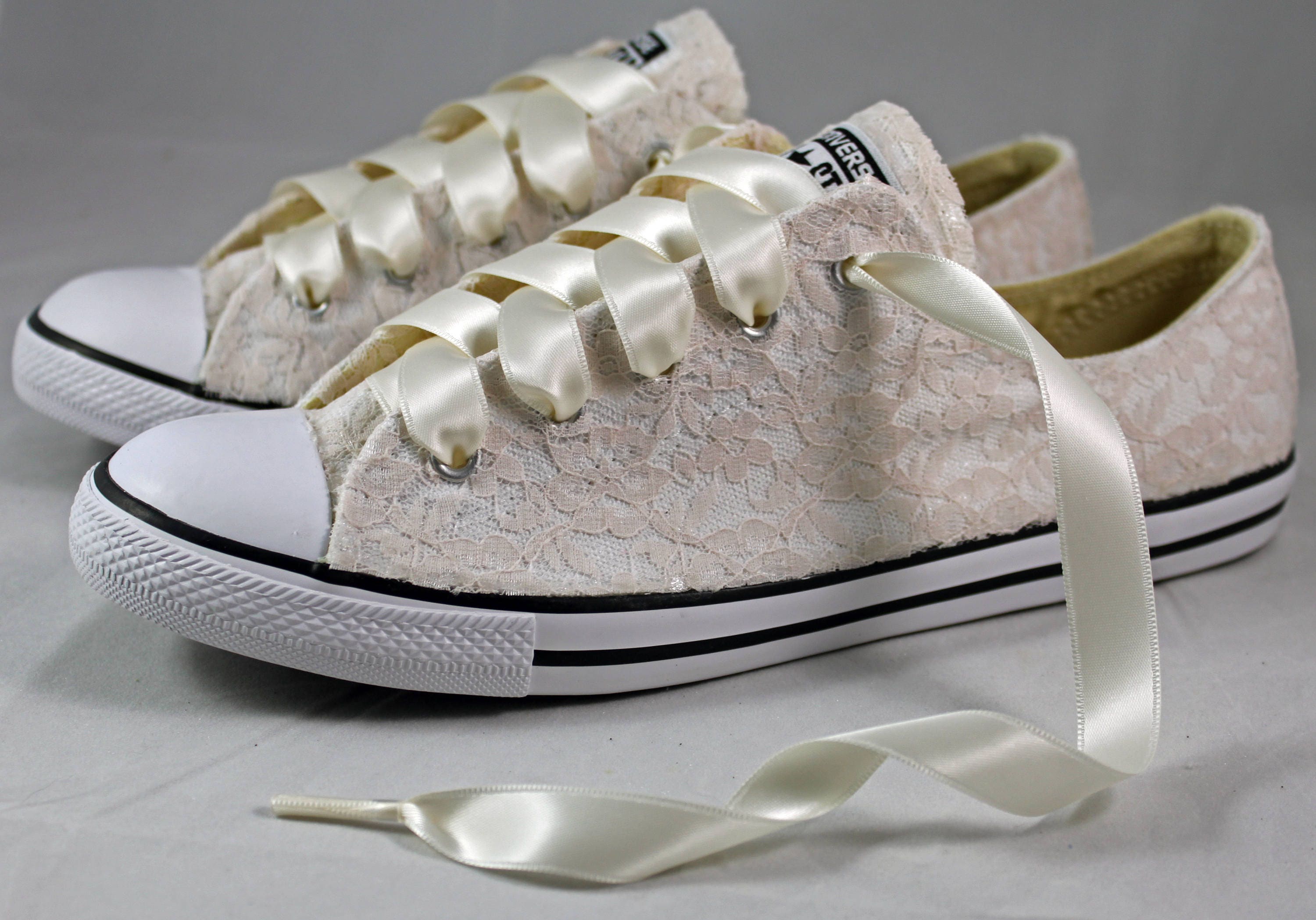 converse champagne