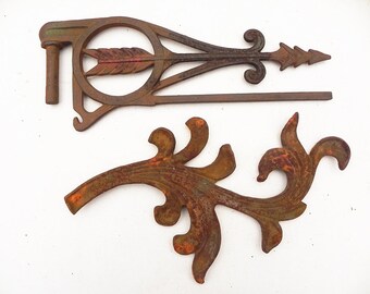 Salvaged Vintage Iron Swing Arrow Curtain Rod Leaf Ornament Repurpose Assemblage Steampunk Supply