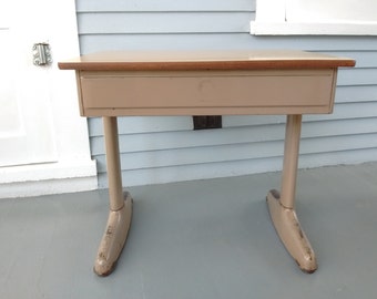 Vintage, Kids Desk, Childrens Desk, Mid Century, Industrial, Back to School, Kids Room Furniture, Metal, Wood, Tan, RhymeswithDaughter