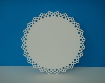 9 cm with ornaments white round cut