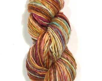 Single ply worsted weight yarn | 4oz. 220yards | Soft | Warm | Handdyed | Handspun Yarn | Cheviot wool | Hole