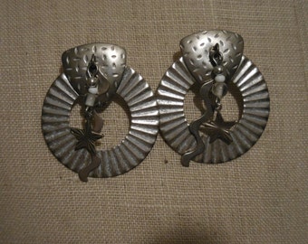 Vintage 1980s Silver Tone Post Pierced Earrings White Glass Beads Round Retro Rocker Stars Abstract