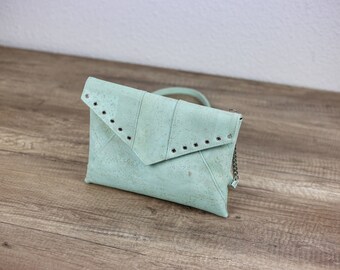 Cork vegan clutch // LOLA - Mint