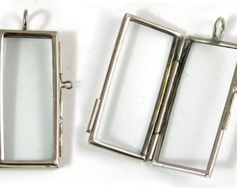 6 Glass Lockets Pendants, G2052.79