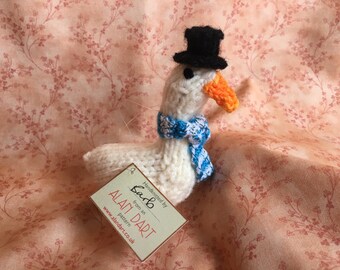 Knit Goose Ornament with Top Hat