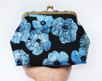 Blue flower metal frame purse Floral makeup bag Toiletry travel bag Makeup clutch Travel toiletry case Clasp purse Kisslock purse Women gift