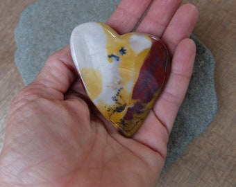 Mookaite heart - unique handmade gem stone heart from Australia - ooak heart rock - "cuddle heart"