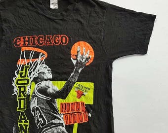 Vintage 90's Michael Jordan Chicago Bulls Slamma Jamma T Shirt size L (W 20.5 x L 30)