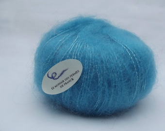 77% 23 turquoise silk and mohair yarn