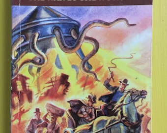 The War of the Worlds - Herbert George Wells - Russian Publication, English Version