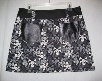 Skull and Crossbones Mini Skirt black and white