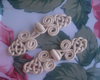 VINTAGE * 2 attached beige silk