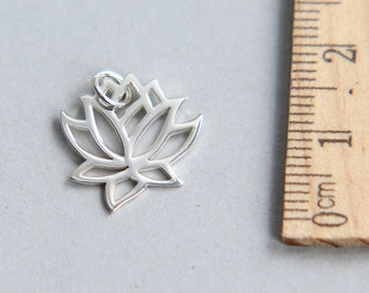 Lotus Charm, Silver Lotus Charm, 925 Sterling Silver Charm, Sterling Silver Yoga Charm, Lotus Flower Charm, 16mm ( 1 piece )