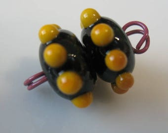 Bead pair-lampwork bead pair-black and yellow beads-handmade beads-glass blowing-SRA