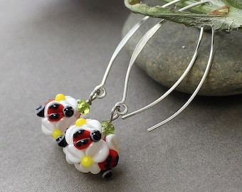 Lampwork Glass Earrings, Daisy Lampwork Flower Earrings, Floral Lampwork Earrings, Floral Glass Earrings, Glass Earrings, Flower Earrings