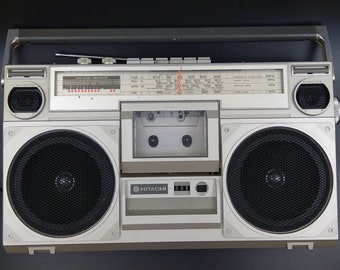 Hitachi TRK 7000E Boombox Stereo radio and cassette recorder