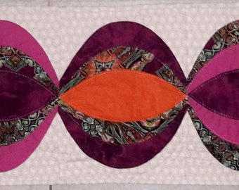 Table runner Chinese lanterns