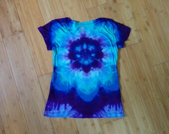 Women's Scoop Neck - Size Large Tie-Dye T-shirt