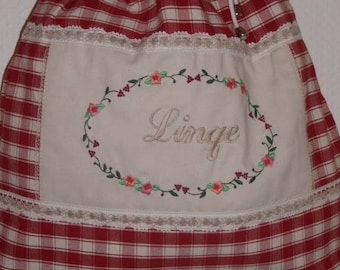 "" Laundry bag / / laundry basket dirty dirty laundry //Rangement //Sac fabric cotton red //Motif machine embroidery "linen"