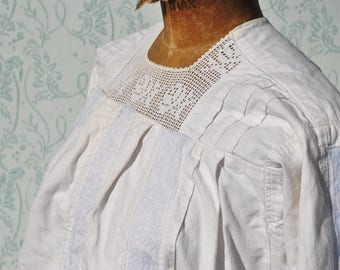Antique blouse, white crochet blouse, Edwardian blouse, vintage blouse, traditional blouse, peasant blouse, white peasant blouse