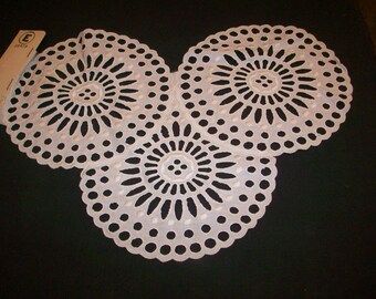 cotton 1920s antique lace applique or neck piece/inset
