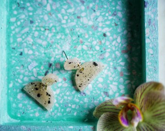Half moon earrings, small minimalist earrings, druzy earrings, geometric earrings, half-circle earrings, delicate earrings, elegant earrings