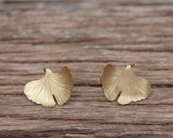 Ginkgo leaf earrings, ginkgo leaf jewelry, brass leaf earrings, gold stud earrings, ginkgo jewelry, leaf stud earrings, eco style jewelry
