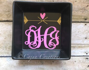 Monogram ring dish, personalized ring dish, custom ring holder, jewelry organizer, personalized jewelry dish, monogram ring holder
