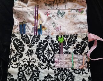 Travel knitting needle roll up