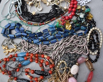Box Jewelry Lot #3 Mostly Necklaces Wear or Re-Purpose, Mostly Wearable