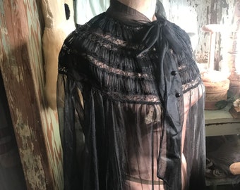 Vintage Radcliffe Nylon Full Length Robe Nightgown Ruffled Lace Ribbon M69
