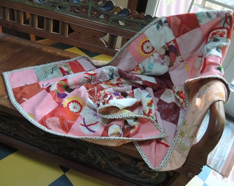 Kimono throw, lap quilt, Japanese blanket, Vintage kimono craft, 54"x35", Mother's gift, Futon throw