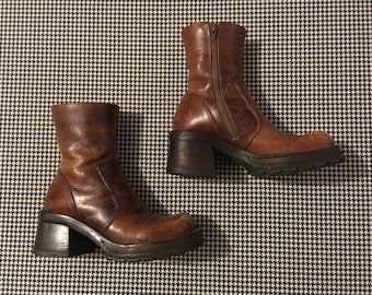 1990's, stacked wooden, chunk heel, platform boots, in brown leather, by Steve Madden, Women's size 7B