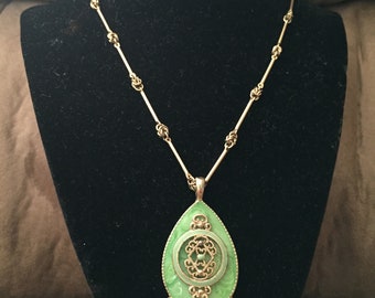 Vintage Goltone Necklace With Teardrop Pendant, Length 18''