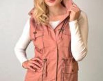 Sleeveless Anorak Vest w/ Pockets
