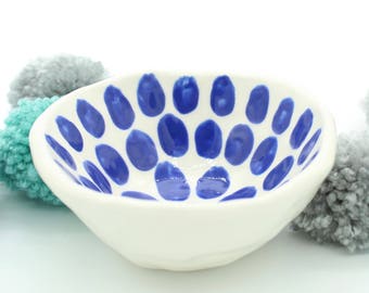 Jewellery dish, hand painted, ceramic, blue, dots, pinch pot, bowl