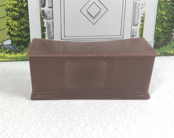 WOLVERINE CONSOLE TELEVISION, Soft Plastic, 1960's, 1/2" Scale, Vintage Tin Dollhouse Furniture