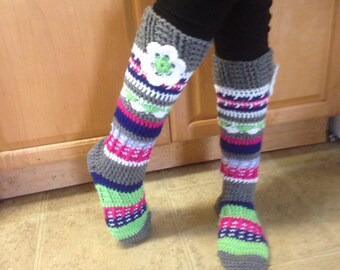 Knee high fun flowered socks green