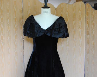 1980's black velvet evening dress
