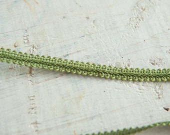 Avocado Green - 3 yards Vintage Trim New Old Stock 60s 70s Edging Gimp