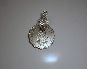 Bahamas Vintage Coin Pendant 1982